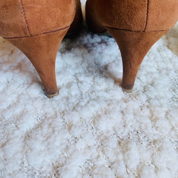 SOLD!! ✨•Suede heels• - Picture 5 of 8